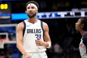 Ning迎来十赛季出色发挥，快船观众热烈欢呼！