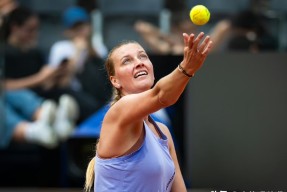 科维托娃在篮网比赛中重要助攻，大比分获胜引发热议！