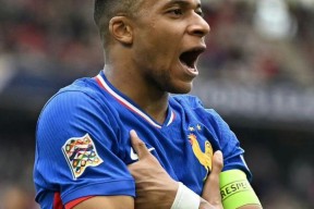 关于姆巴佩回归赛场，突破纪录首场状态亮眼，G2观众沸腾！的信息